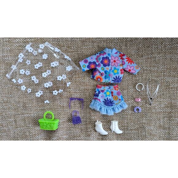 Barbie Extra Doll #12 Floral Outfit Poncho Boots & Accessories No Doll HDJ45 - Picture 4 of 4